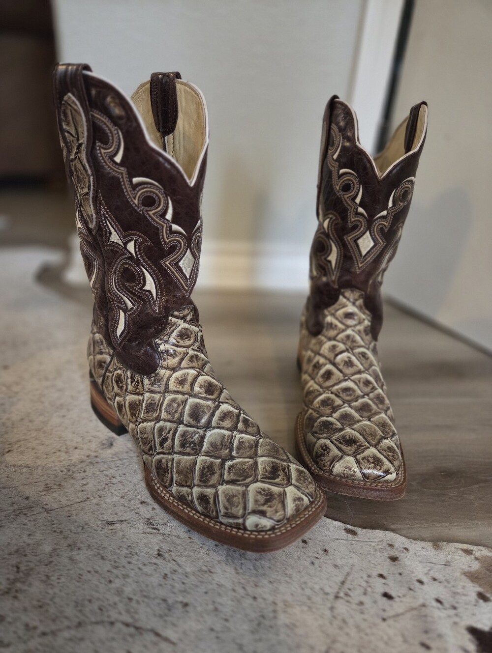 Big Bass Print Mens Cowboy Boots 9.5